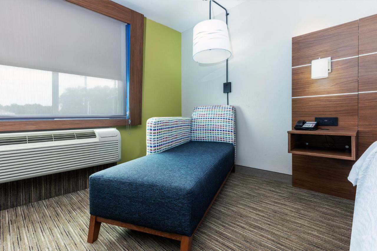 Holiday Inn Express & Suites Lafayette South By Ihg Exterior foto