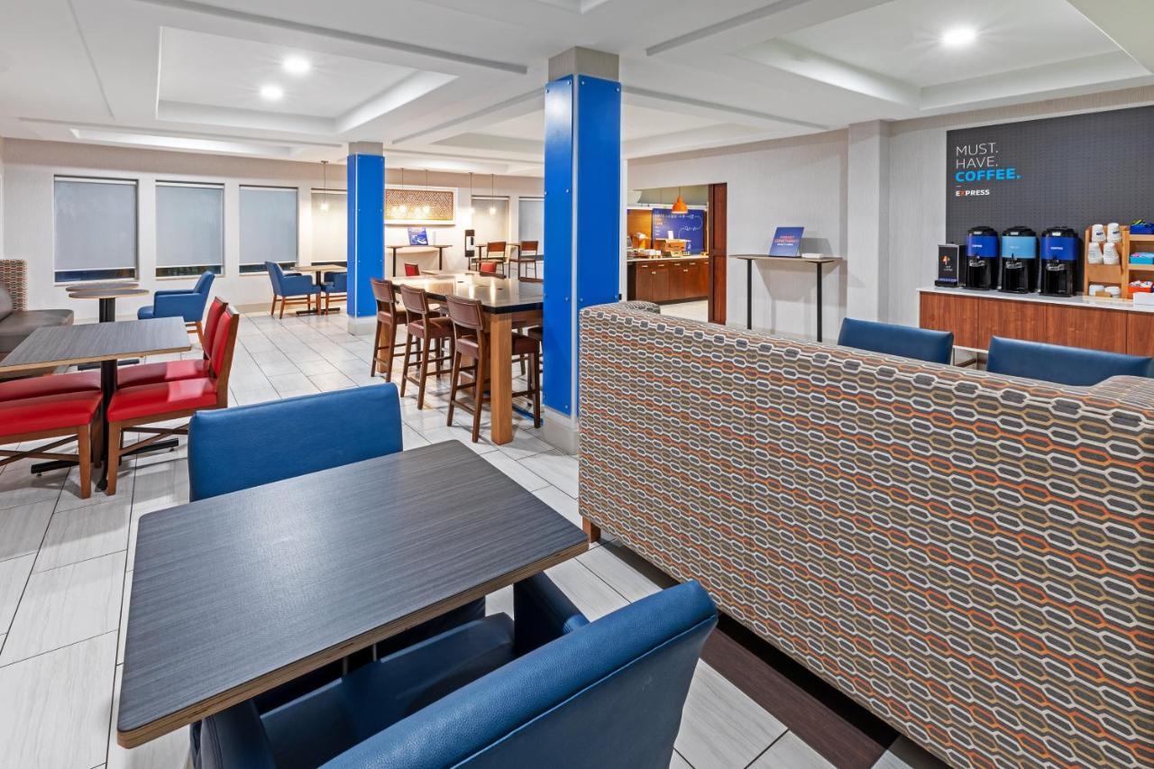 Holiday Inn Express & Suites Lafayette South By Ihg Exterior foto